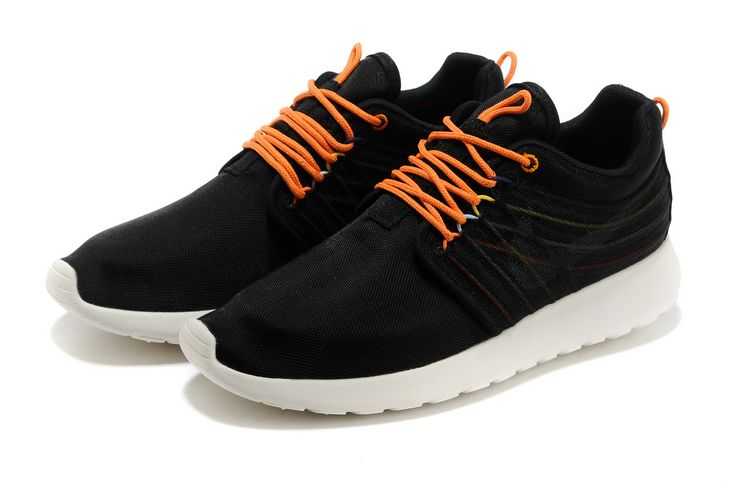 Roshe run Dyn FW QS femme 2012 marque nike roshe run grise cru